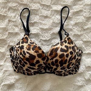Victoria’s Secret Bombshell Miraculous Plunge 32C